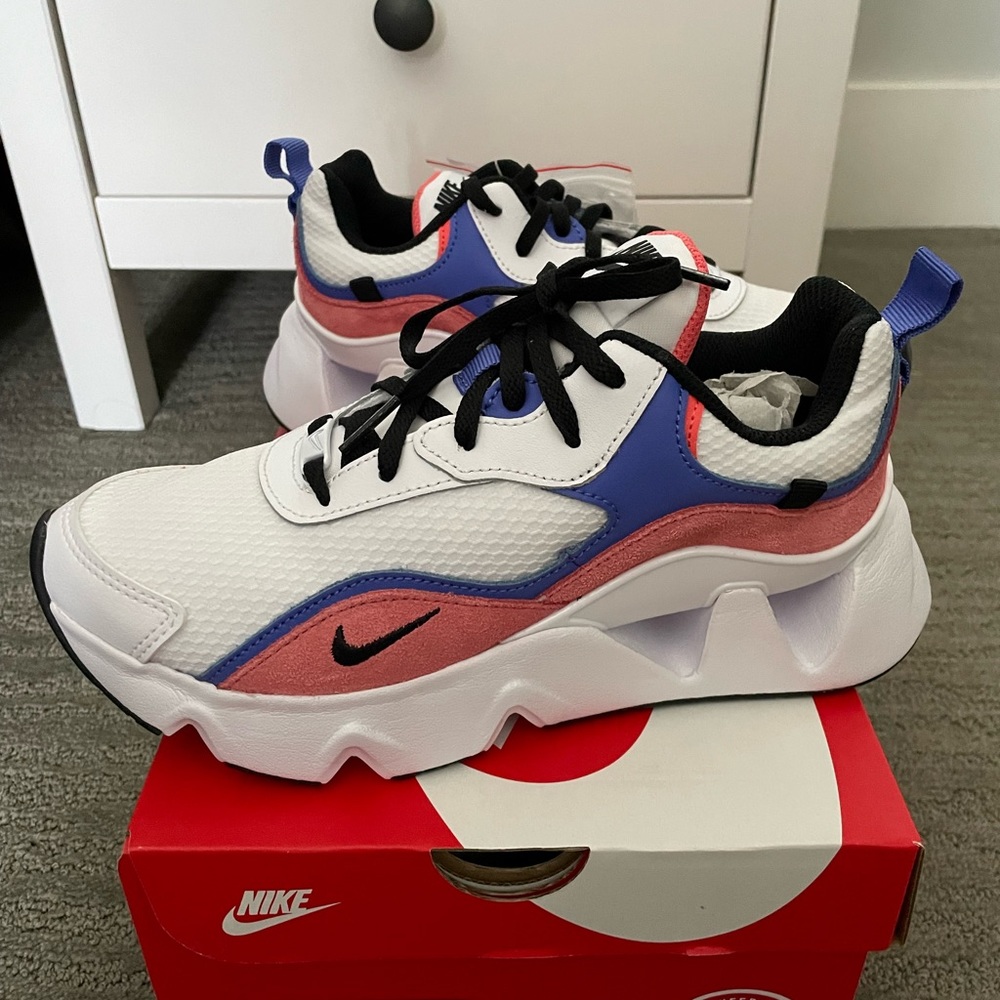 Womens Nike RYZ 365 II size 6.5